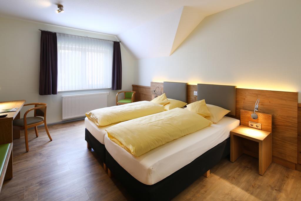 Landgasthof Kaiser Bad Wünnenberg Szoba fotó